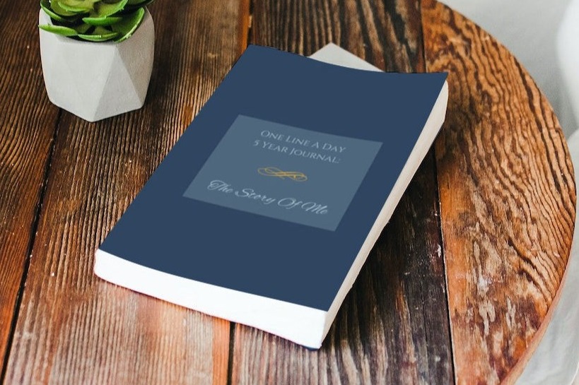 One Line A Day 5 Year Journal: The Story Of Me: A Memory Book Diary